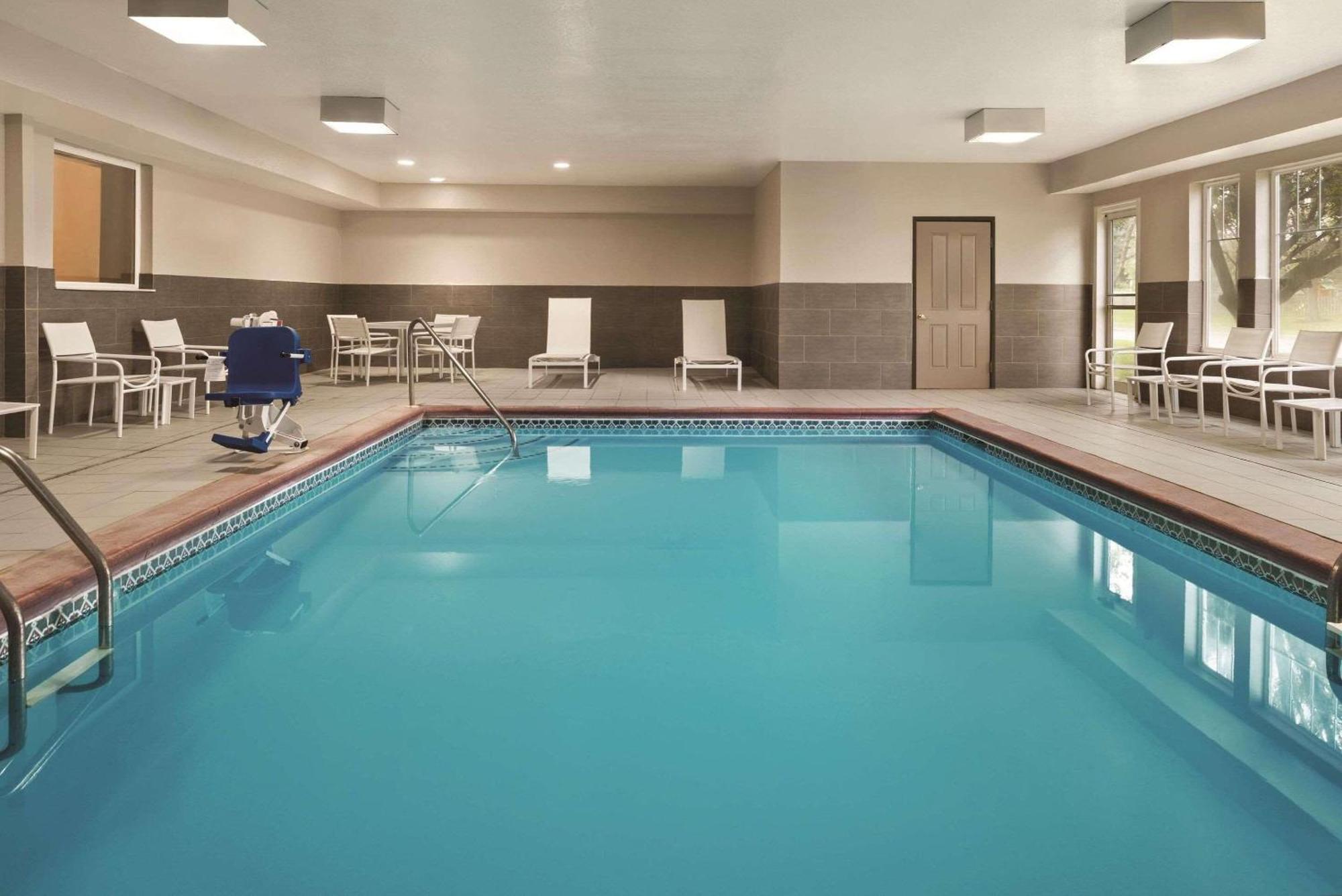 Country Inn & Suites By Radisson, Indianapolis South, In Dış mekan fotoğraf